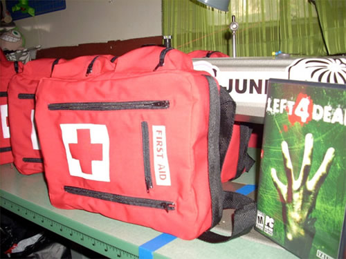 left 4 dead first aid kit