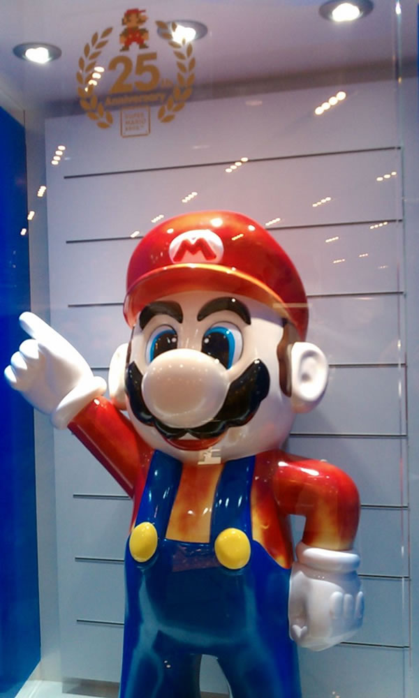 「Happy birthday Mario!」
